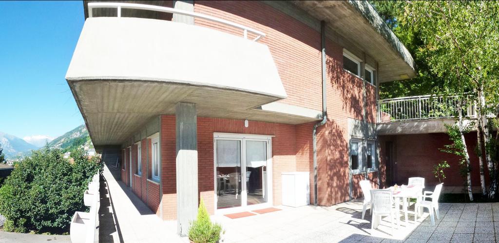 La Betulla Appartamento Confortevole Wifi E Parking Free أَويستا المظهر الخارجي الصورة